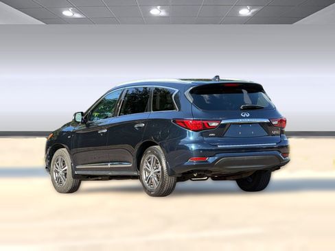Used 2019 INFINITI QX60 Luxe w/ Essential Package AWD/4WD image 3