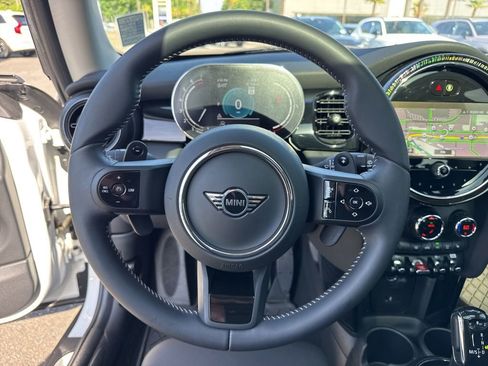 Used 2024 MINI Cooper S FWD image 21