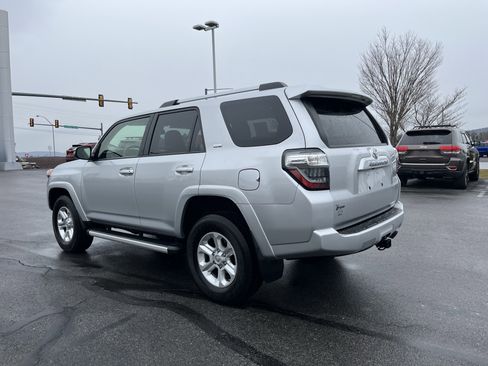 Used 2024 Toyota 4Runner SR5 Premium image 6