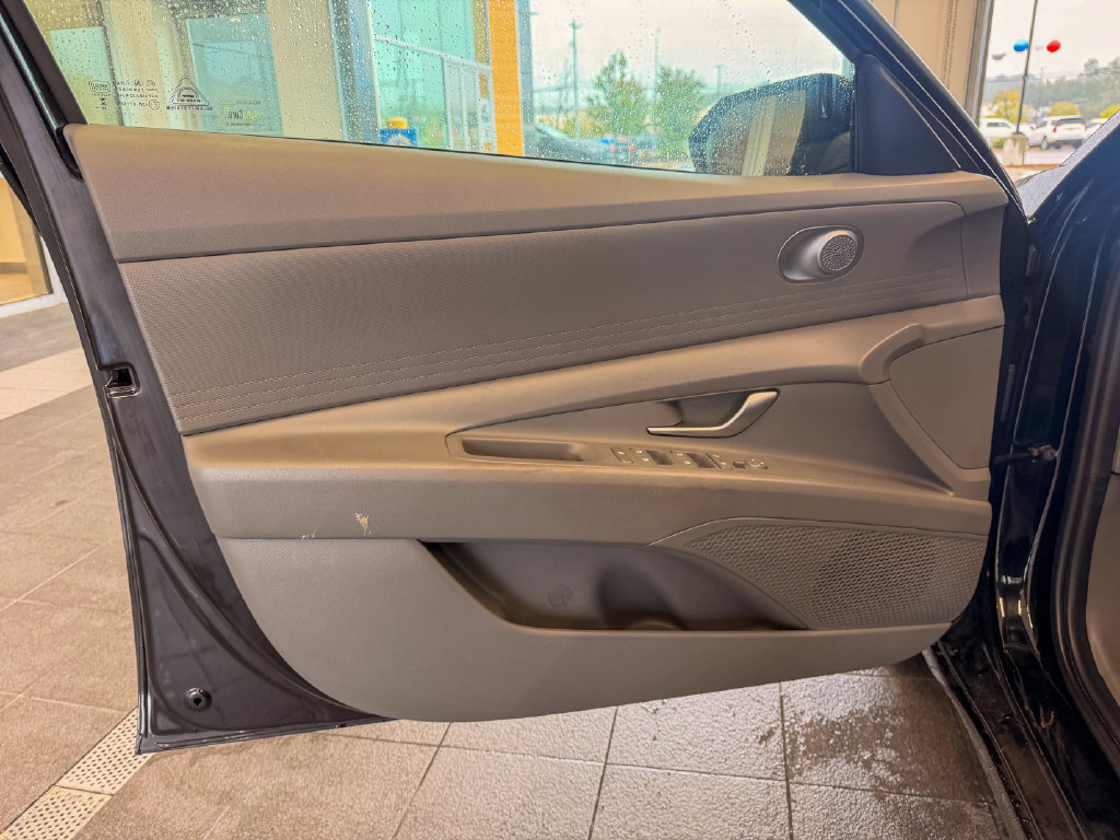 Used 2023 Hyundai Elantra Blue w/ Cargo Package FWD image 9