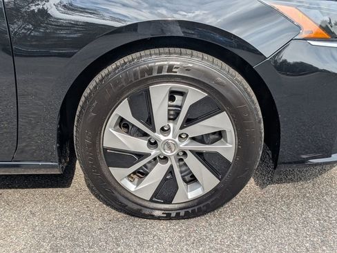 Used 2023 Nissan Altima 2.5 SV image 11