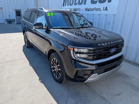Used 2025 Ford Expedition Max Platinum AWD/4WD image 8