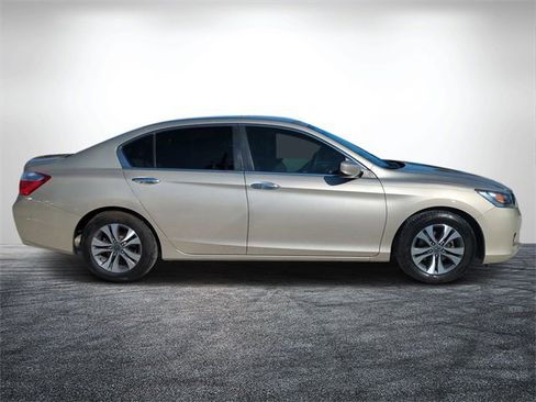 Used 2013 Honda Accord LX image 2