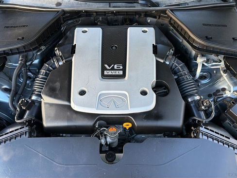 Used 2015 INFINITI Q50 Premium w/ Deluxe Touring Package image 31