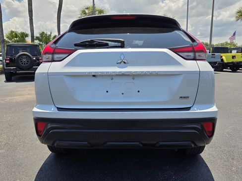 Used 2023 Mitsubishi Eclipse Cross LE AWD/4WD image 6