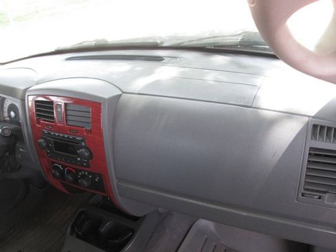 Used 2005 Dodge Dakota SLT AWD/4WD image 27