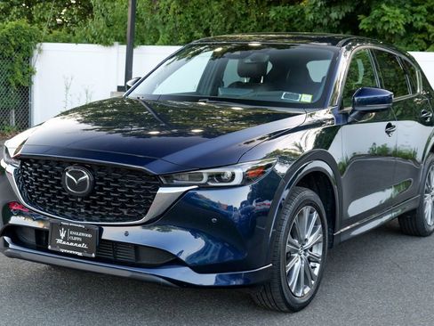 Used 2023 MAZDA CX-5 Signature AWD/4WD image 3