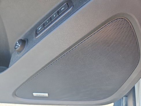 Used 2019 Chevrolet Equinox Premier AWD/4WD image 19