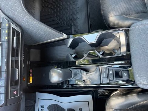 Used 2025 Toyota Camry XLE w/ Premium Package AWD/4WD image 22