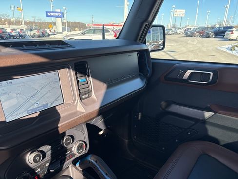 Used 2023 Ford Bronco Outer Banks w/ Sasquatch Package image 28