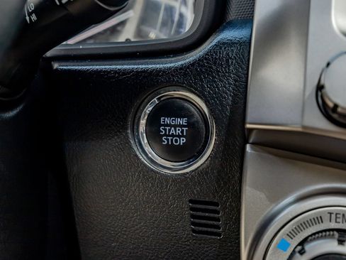 Used 2020 Toyota 4Runner Limited AWD/4WD image 22