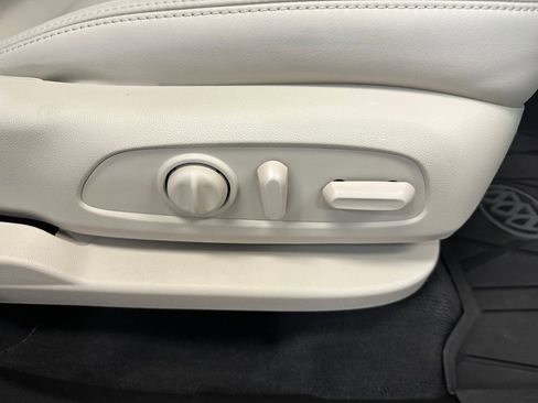 Certified 2023 Buick Enclave Essence w/ Sport Touring Edition image 36