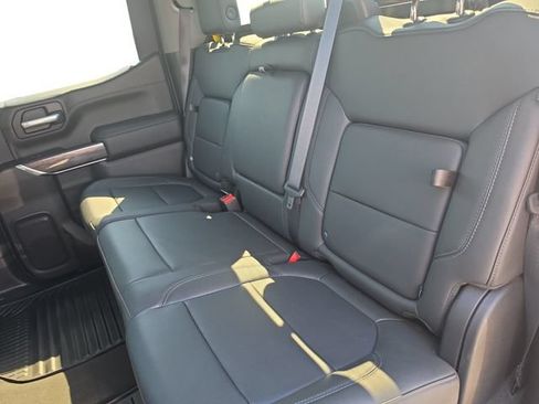 Used 2021 Chevrolet Silverado 1500 LTZ w/ LTZ Premium Package AWD/4WD image 15
