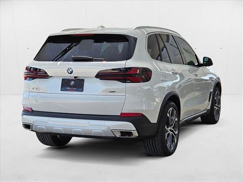 Used 2026 BMW X5 xDrive40i w/ Executive Package AWD/4WD image 5