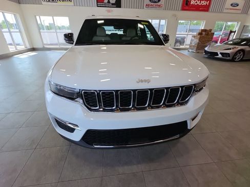 Used 2024 Jeep Grand Cherokee Limited w/ Trailer Tow Package AWD/4WD image 4