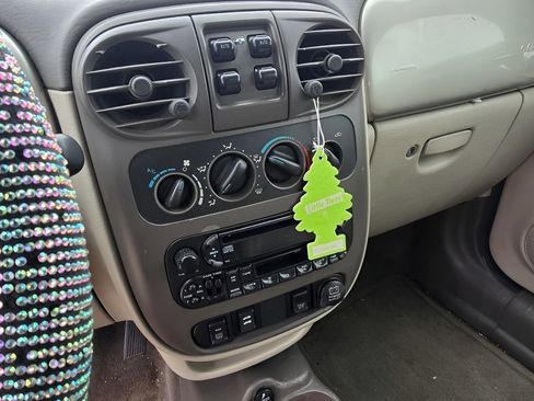 Used 2005 Chrysler PT Cruiser GT image 22