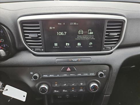 Used 2021 Kia Sportage LX image 15