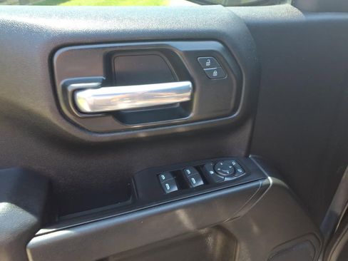 Used 2021 Chevrolet Silverado 1500 Custom Trail Boss w/ LPO, Dark Essentials Package AWD/4WD image 15