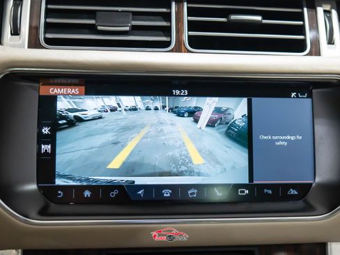 Used 2017 Land Rover Range Rover HSE image 33