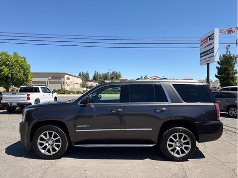 Used 2018 GMC Yukon Denali AWD/4WD image 19