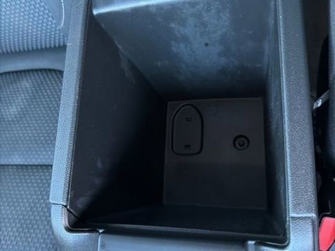 Used 2020 GMC Acadia SLE image 24