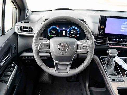 New 2026 Toyota Sienna Platinum AWD/4WD image 22