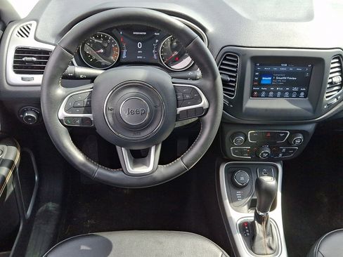 Used 2019 Jeep Compass Latitude w/ Popular Equipment Group AWD/4WD image 12