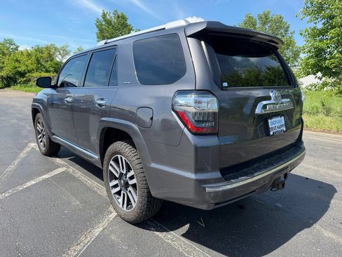Used 2019 Toyota 4Runner Limited AWD/4WD image 9