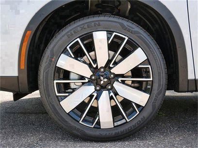 New 2025 Mitsubishi Outlander SE