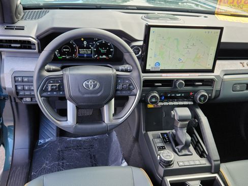 New 2025 Toyota 4Runner TRD Off-Road AWD/4WD image 7