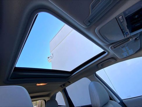 Used 2019 Subaru Forester Limited image 14