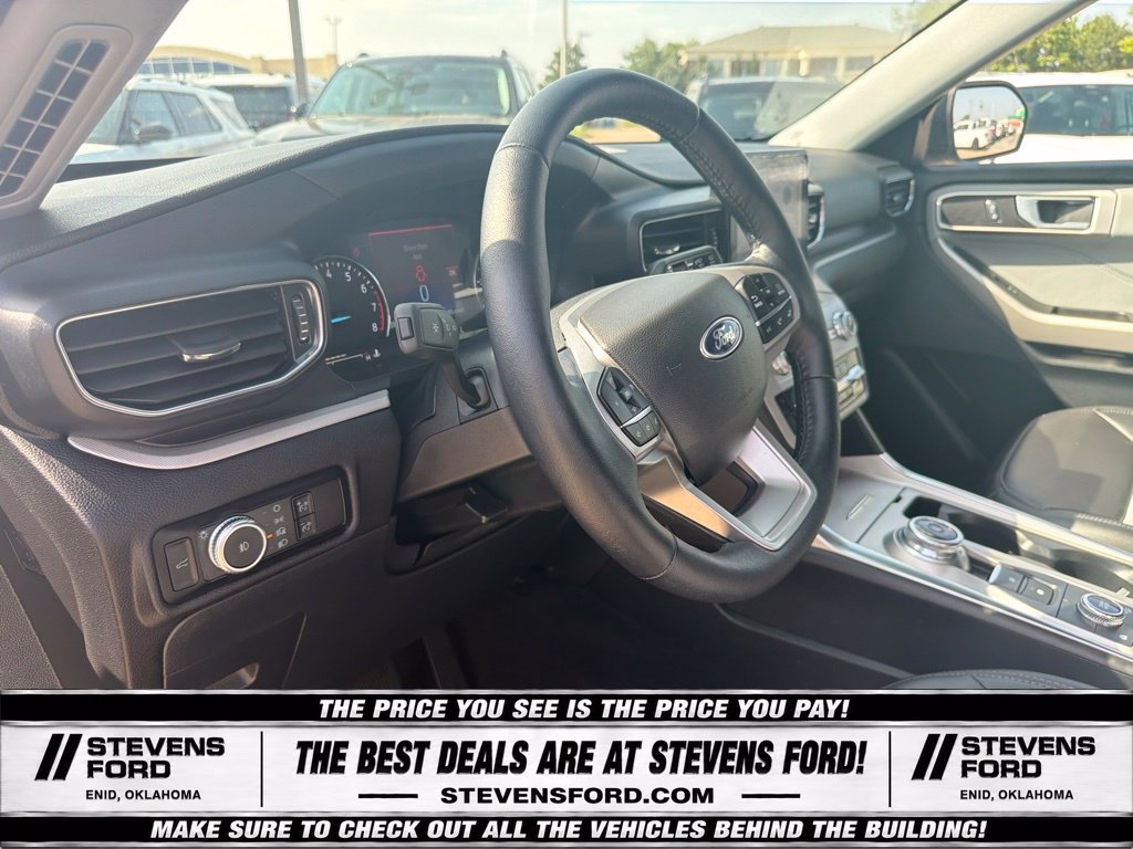 Used 2023 Ford Explorer XLT w/ Equipment Group 202A AWD/4WD image 21