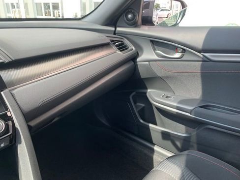 Used 2018 Honda Civic Si image 17