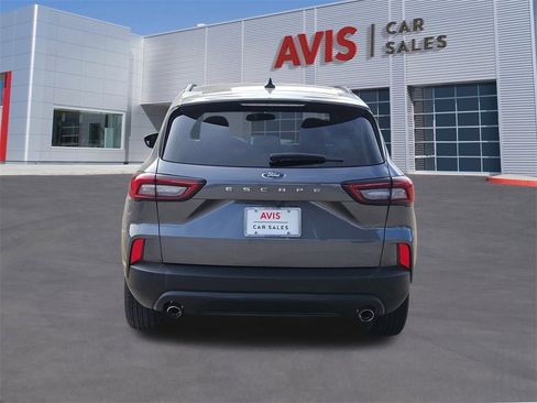 Used 2025 Ford Escape ST-Line image 5