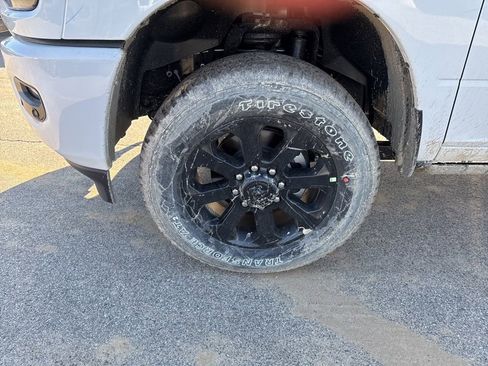 New 2026 RAM 2500 Laramie AWD/4WD image 9
