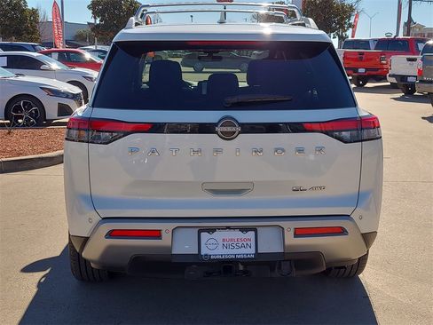 Certified 2023 Nissan Pathfinder SL w/ SL Premium Package image 3