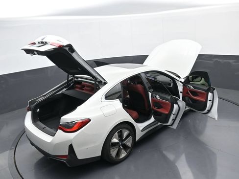 Used 2023 BMW i4 eDrive40 w/ Premium Package RWD image 43