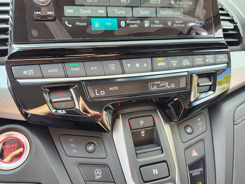 New 2026 Honda Odyssey EX-L image 17