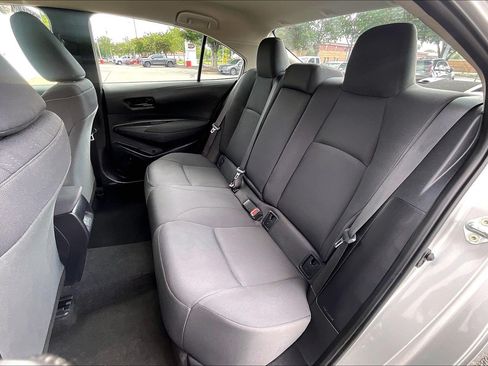 Used 2024 Toyota Corolla LE FWD image 30