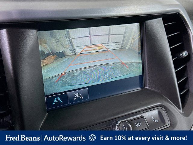 Used 2017 GMC Acadia SLE w/ Driver Alert Package I FWD image 18