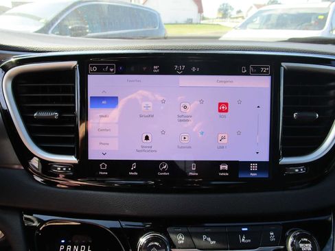 New 2026 Chrysler Voyager LX FWD image 33