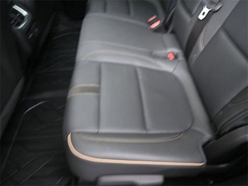 Used 2023 Chevrolet Blazer Premier image 17