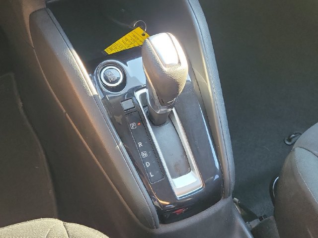 Used 2020 Nissan Kicks S FWD image 27