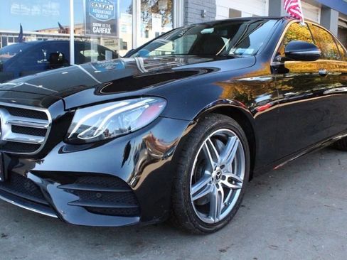 Used 2017 Mercedes-Benz E 300 4MATIC image 7