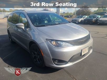 Used 2019 Chrysler Pacifica Touring-L Plus w/ Advanced Safetytec Group