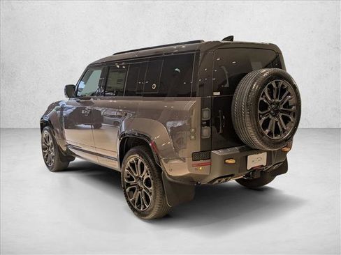 New 2026 Land Rover Defender 110 OCTA AWD/4WD image 9
