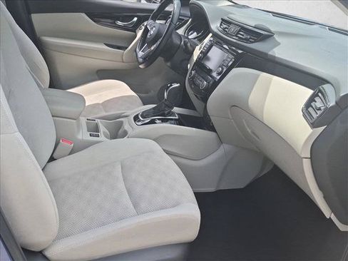 Used 2020 Nissan Rogue Sport SV w/ All-Weather Package FWD image 19