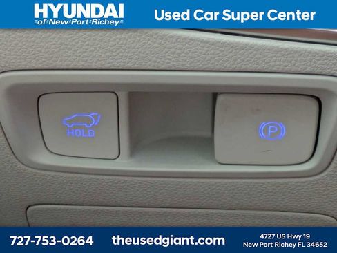 Used 2025 Genesis GV70 2.5T w/ Select Package AWD/4WD image 36