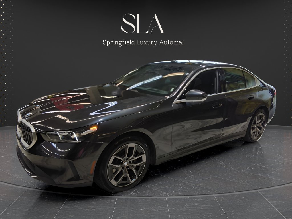 Used 2026 BMW 530i xDrive AWD/4WD image 5
