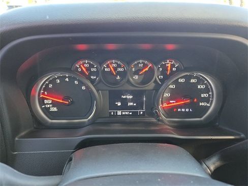 Used 2023 Chevrolet Silverado 1500 Custom image 33
